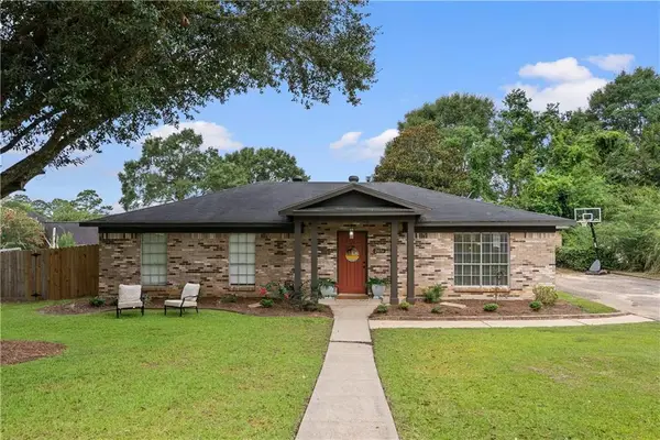 2016 Marian Drive, Mobile, AL 36695
