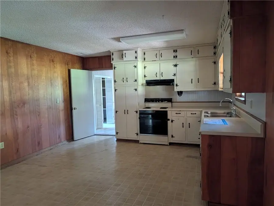 7264 Broadview Drive W, Theodore, AL 36582 - #3