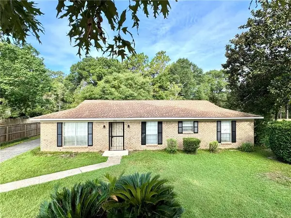 4933 Pineridge Drive N, Eight Mile, AL 36613