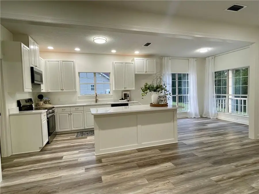8970 Celeste Road, Saraland, AL 36571 - #3