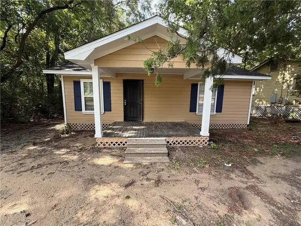 553 4th Avenue, Chickasaw, AL 36611