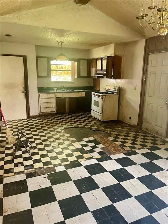808 Elmira Street, Mobile, AL 36603 - #3