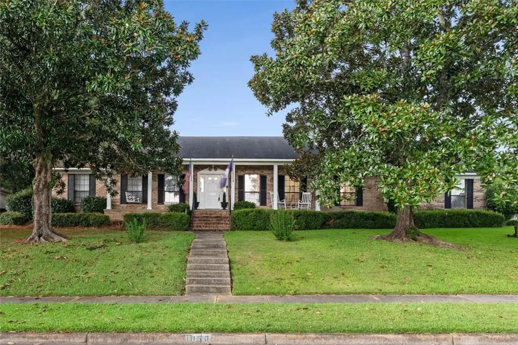 1050 Regal Drive, Mobile, AL 36609 - #1
