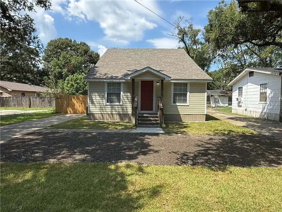 218 Grant Street W, Chickasaw, AL 36611 - #2