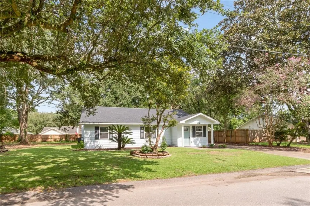 2213 Largo Avenue, Mobile, AL 36609 - #1