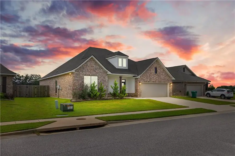 878 Connolly Avenue, Foley, AL 36535 - #2