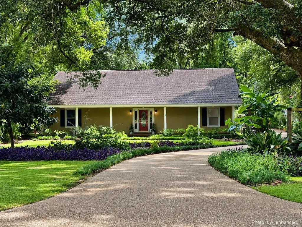 204 Bayou Avenue E, Satsuma, AL 36572 - #1