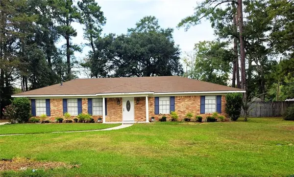 200 Yew Street, Satsuma, AL 36572