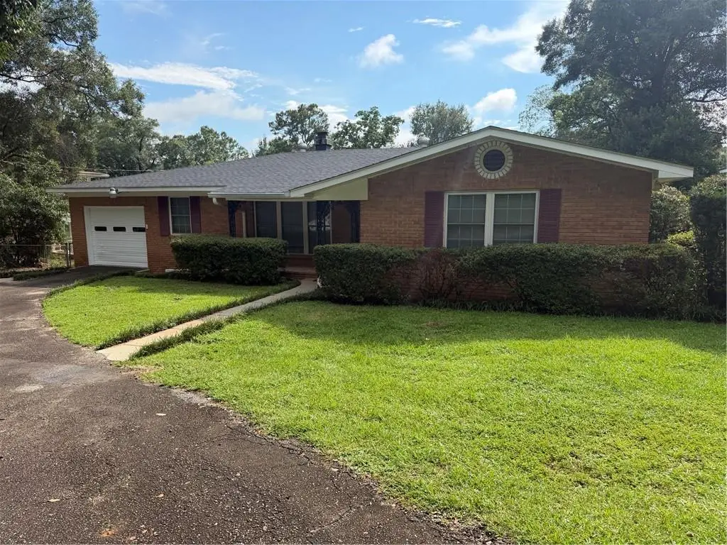 7231 Lakeview Drive E, Mobile, AL 36695 - #1