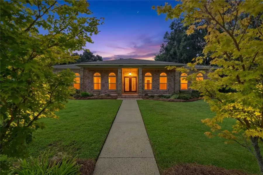 5613 Regency Oaks Drive S, Mobile, AL 36609 - #2