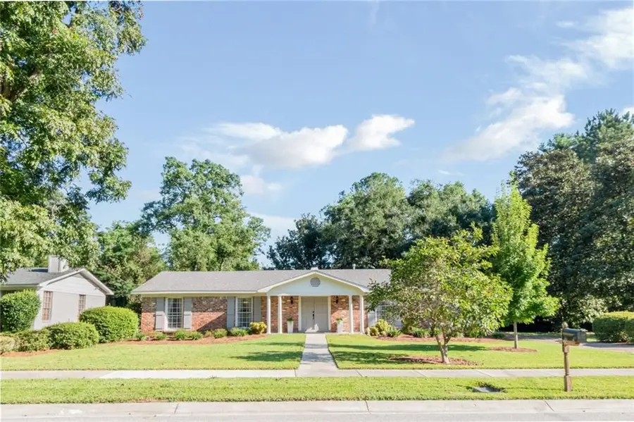3520 Springwood Drive E, Mobile, AL 36608 - #2