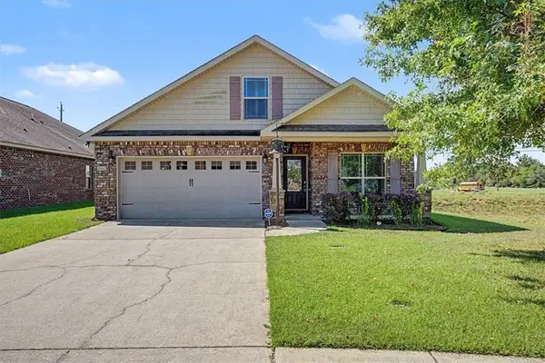 10043 Summer Woods Circle S, Mobile, AL 36695