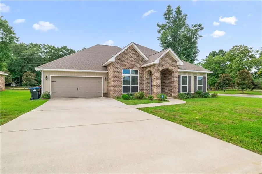 8309 Philsdale Lane S, Semmes, AL 36575 - #2