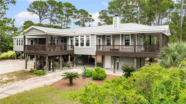 1325 Chaumont Avenue, Dauphin Island, AL 36528