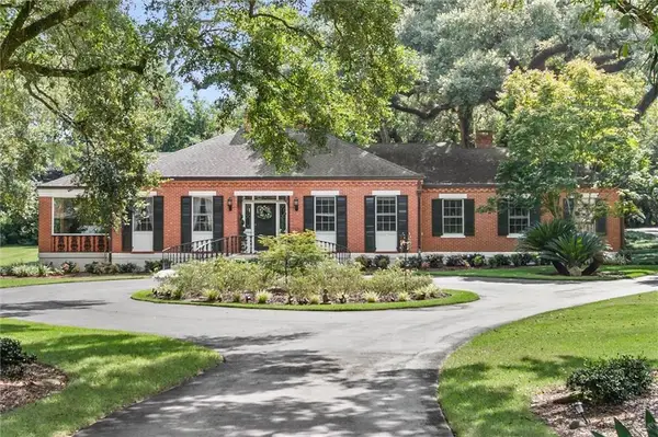 30 Japonica Avenue, Mobile, AL 36606