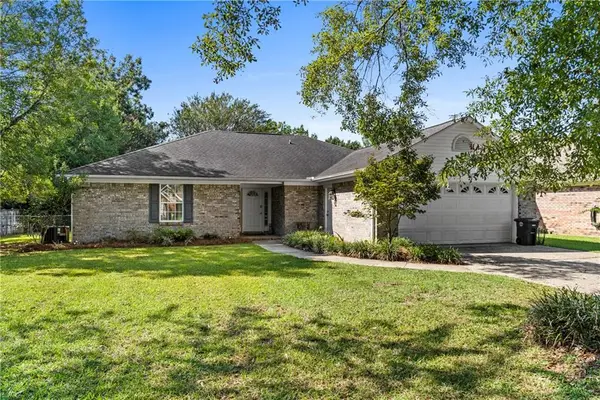 1 Troyer Court, Fairhope, AL 36532