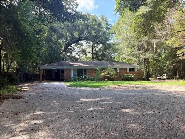 360 Laurel Drive, Satsuma, AL 36572