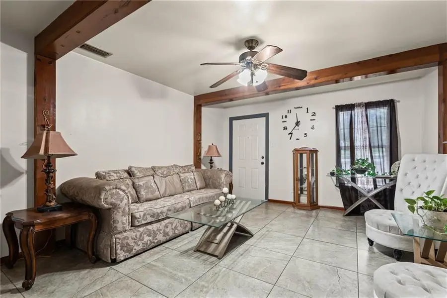 1670 Peachtree Lane E, Mobile, AL 36618 - #2