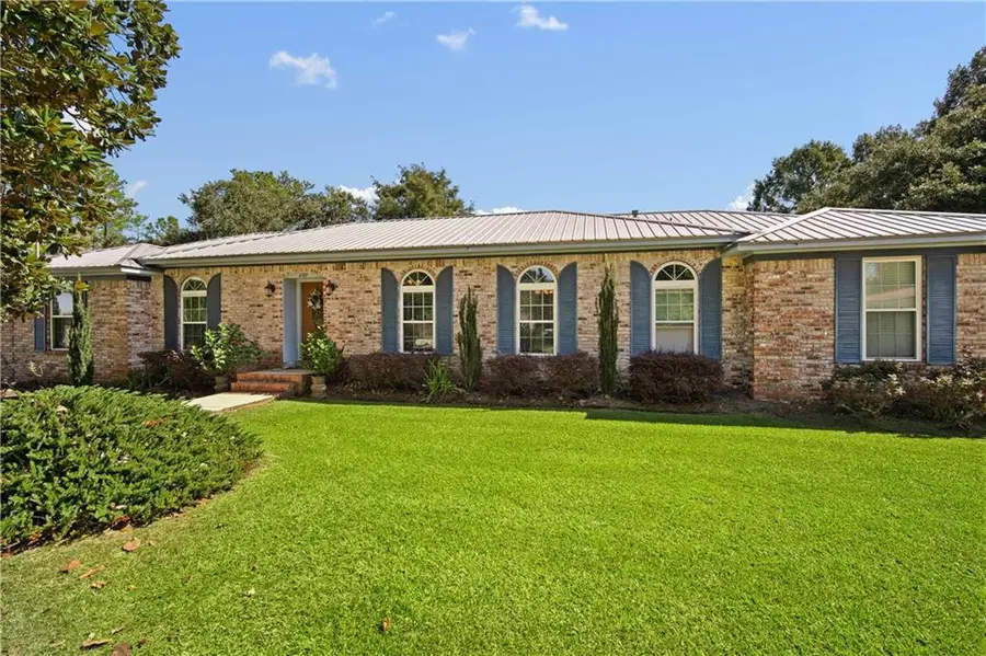 4589 Canal Circle W, Mobile, AL 36619 - #2