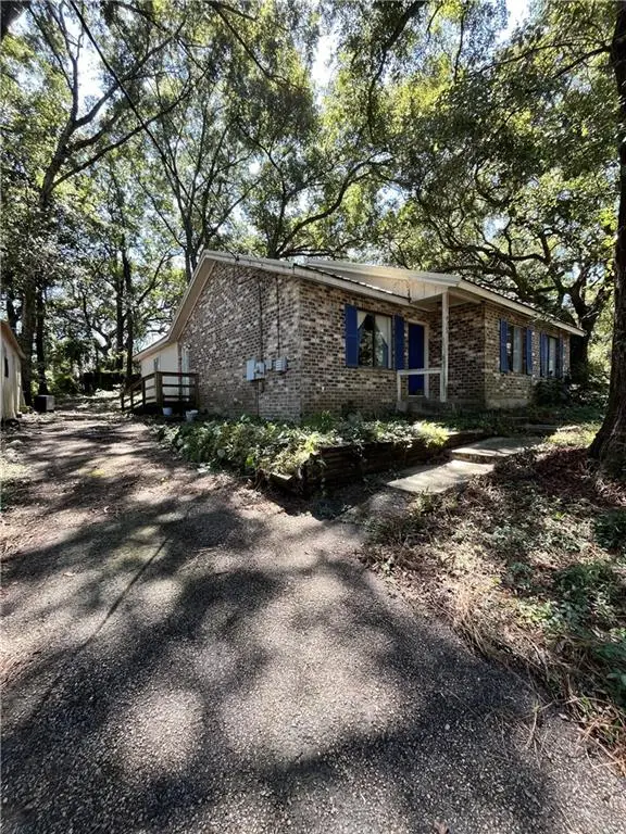 8309 Lake Ponchartrain Drive, Theodore, AL 36582 - #2