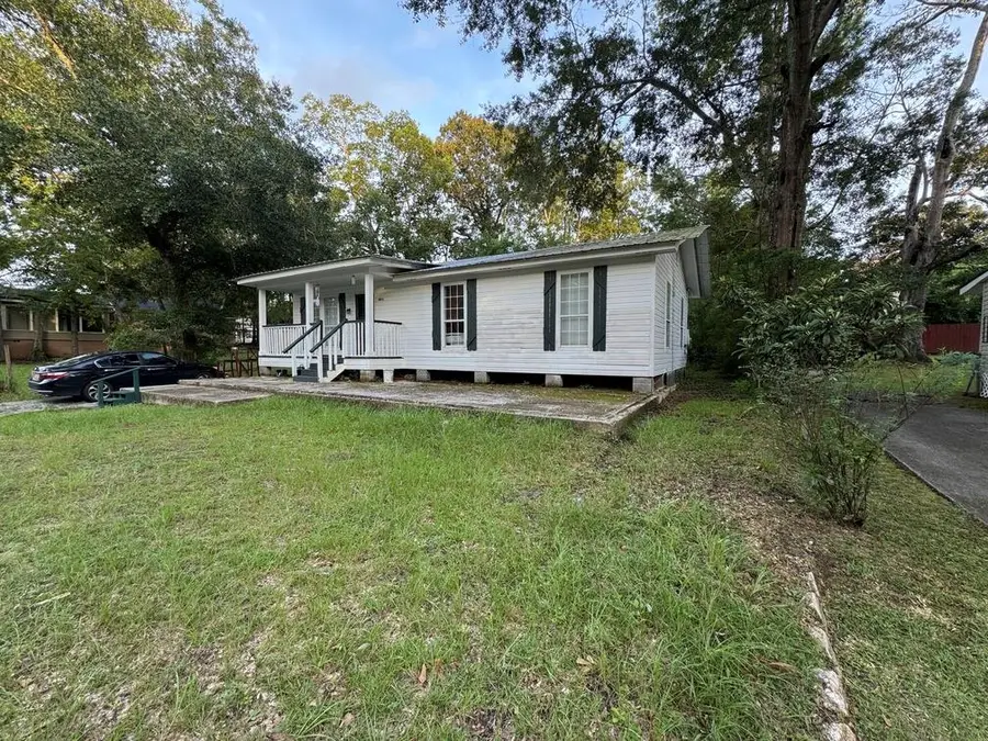 2055 Gimon Circle N, Mobile, AL 36605 - #2