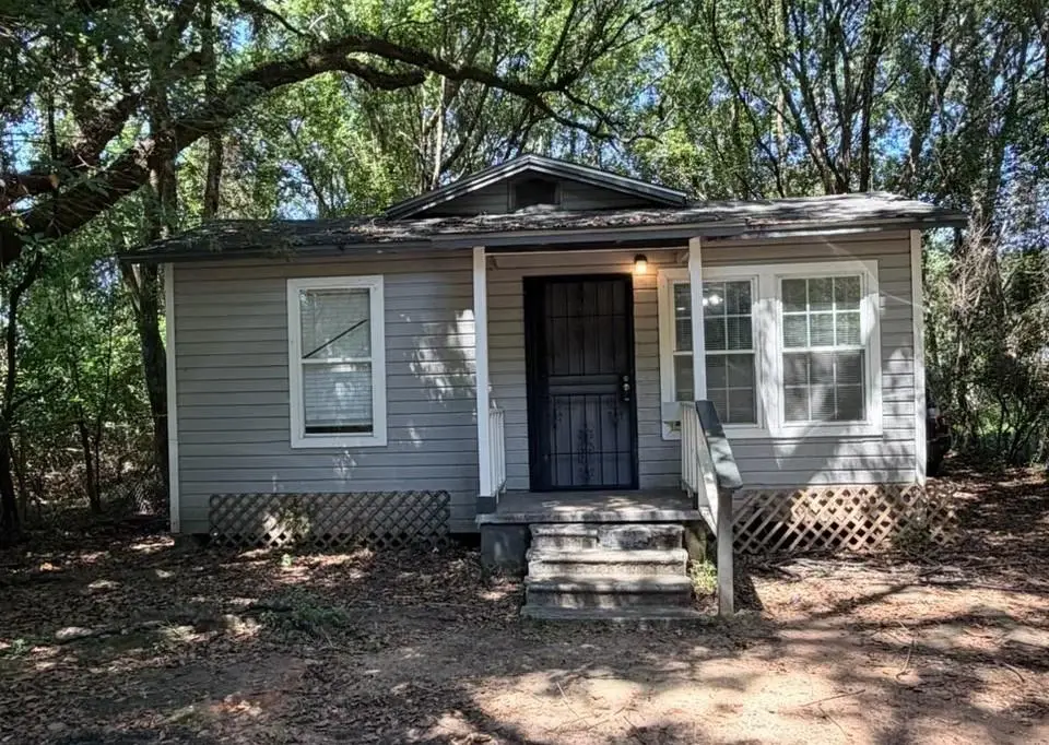 207 Lorraine Avenue, Mobile, AL 36610 - #1