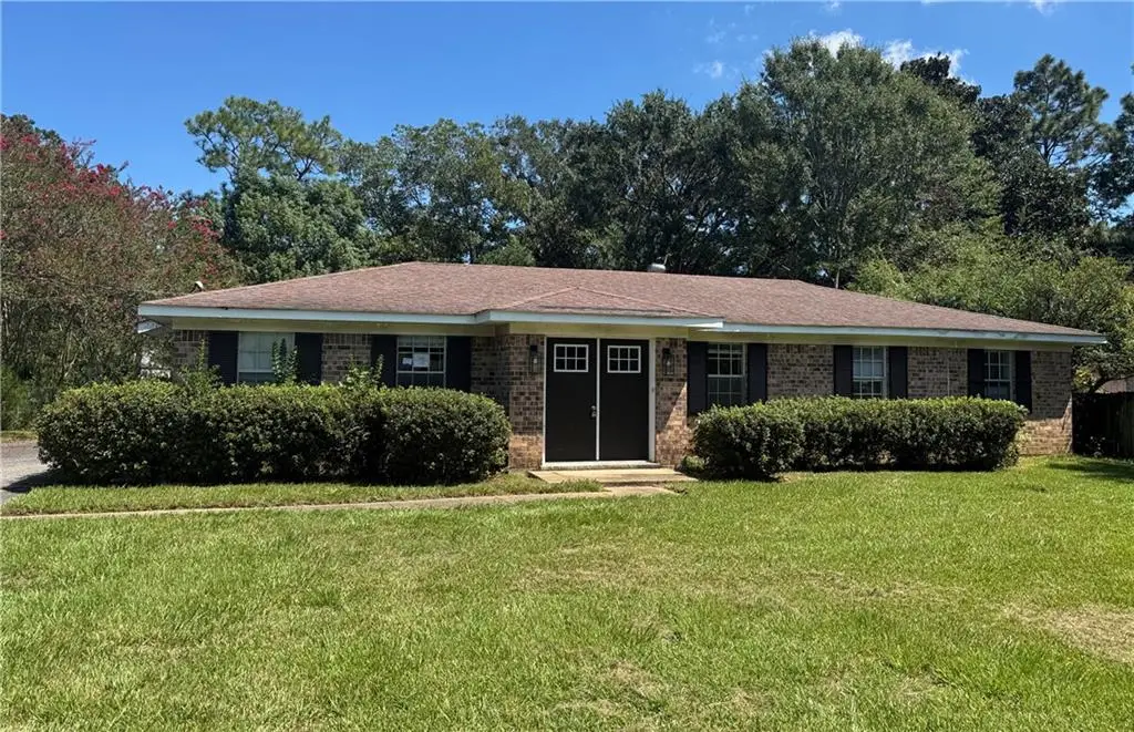 4599 Clarendon Drive, Mobile, AL 36619 - #1