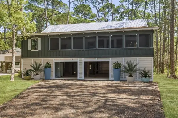 910 Lockenbie Place, Dauphin Island, AL 36528