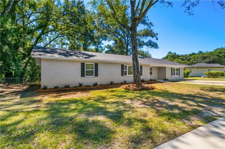 4305 Moffett Road, Mobile, AL 36618 - #3