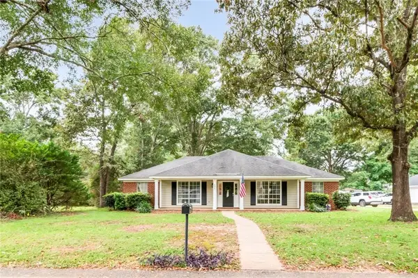 480 Breckenridge Drive E, Mobile, AL 36608