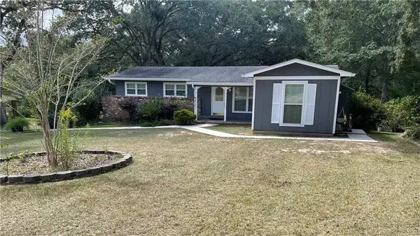 2516 Brookfield Drive W, Mobile, AL 36693