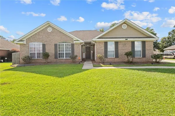 8640 Oak Hill Drive, Semmes, AL 36575