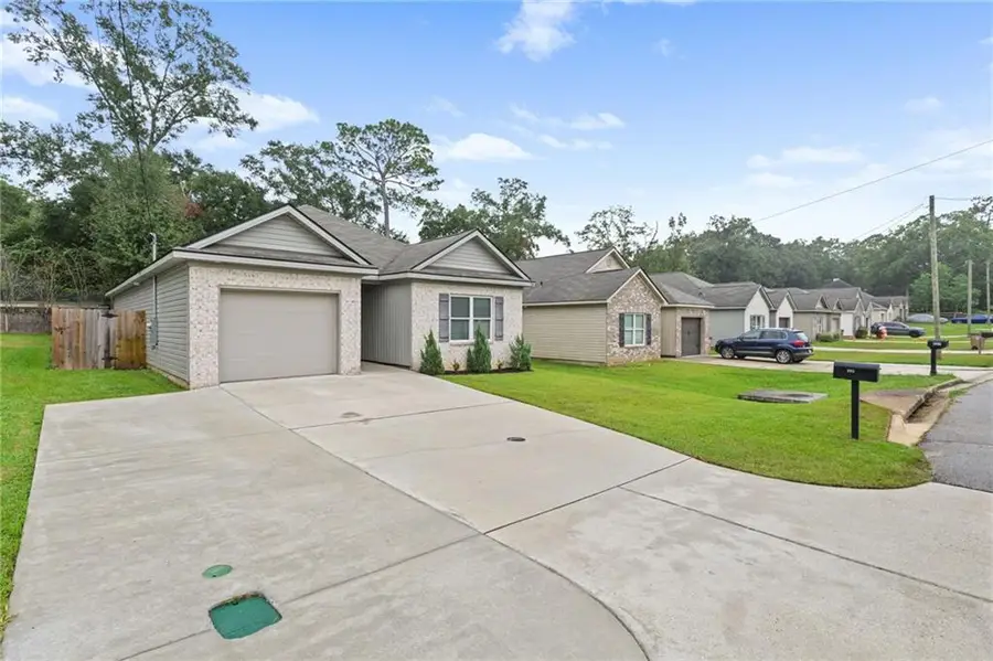 905 Louise Avenue, Mobile, AL 36609 - #3