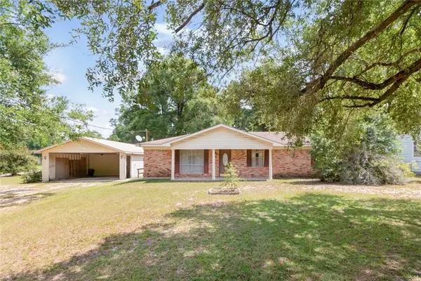 5668 1st Street, Satsuma, AL 36572