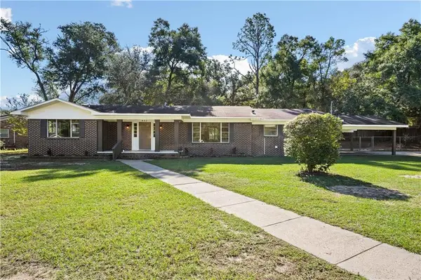 612 Saraland Avenue Extension, Saraland, AL 36571