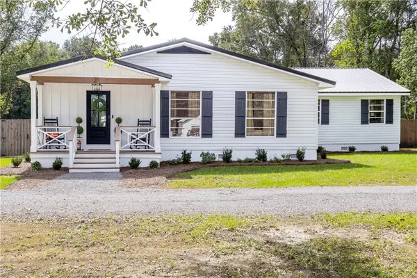 27 Saraland Avenue N, Saraland, AL 36571