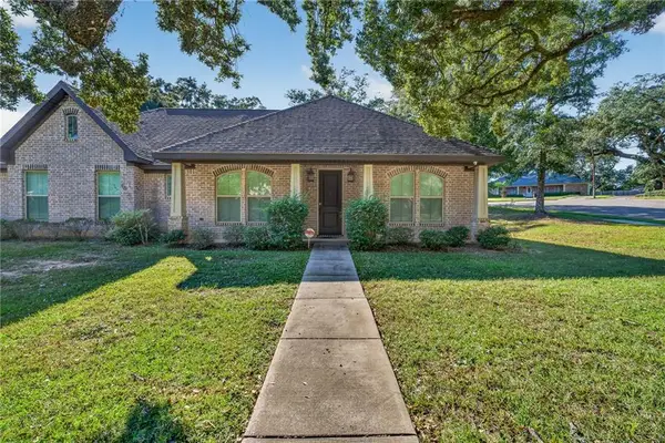 2060 Japonica Lane, Mobile, AL 36693