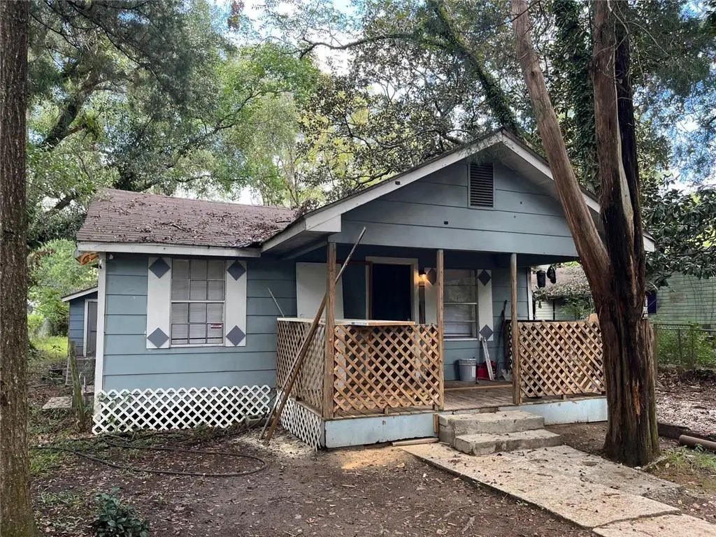 102 5th Avenue, Chickasaw, AL 36611 - #1