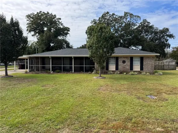 5909 Ryals Street, Satsuma, AL 36572