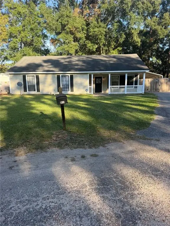 722 Lyndale Court, Saraland, AL 36571