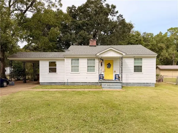 5124 Pineview Lane S, Mobile, AL 36608
