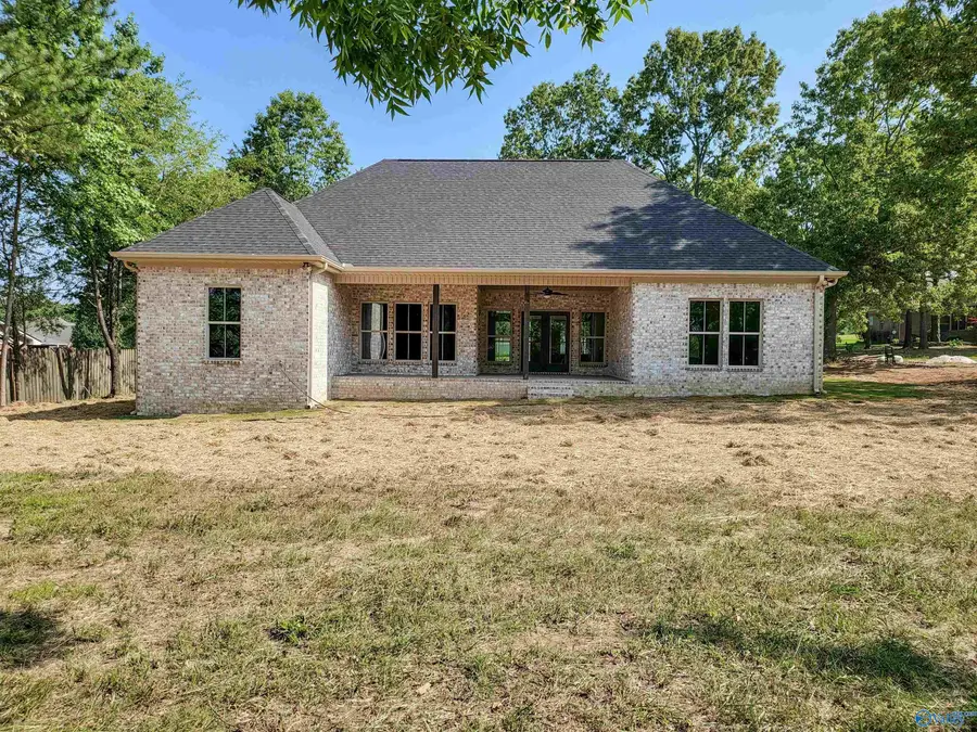 138 Deer Run Circle, Rogersville, AL 35652 - Image #2