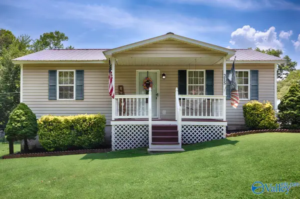 215 Dusty Drive, Arab, AL 35016