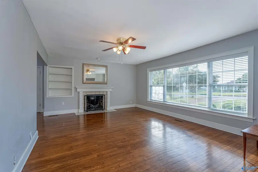 805 River Bluff Drive, Sheffield, AL 35660 - Image #3