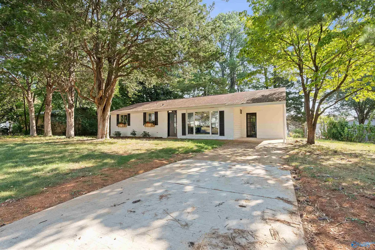 308 Harolds Drive Nw, Huntsville, AL 35806 - #1