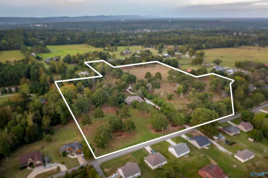 303 Pine Haven Road, Gadsden, AL 35901 - Image #3