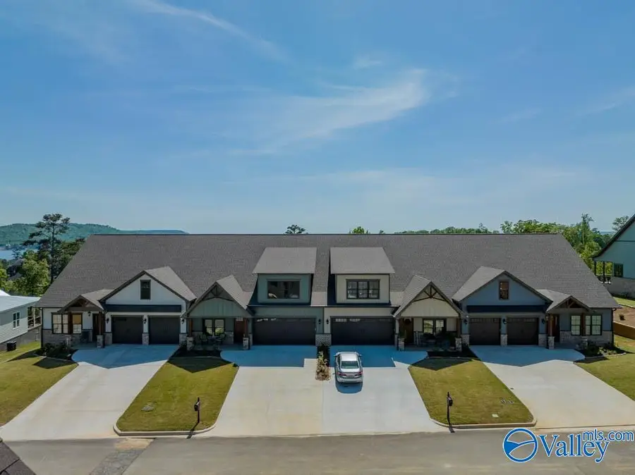 312 Whistling Straits Way, Guntersville, AL 35976 - Image #2