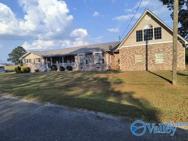 525 Riverwood Drive, Hokes Bluff, AL 35903 - Image #1