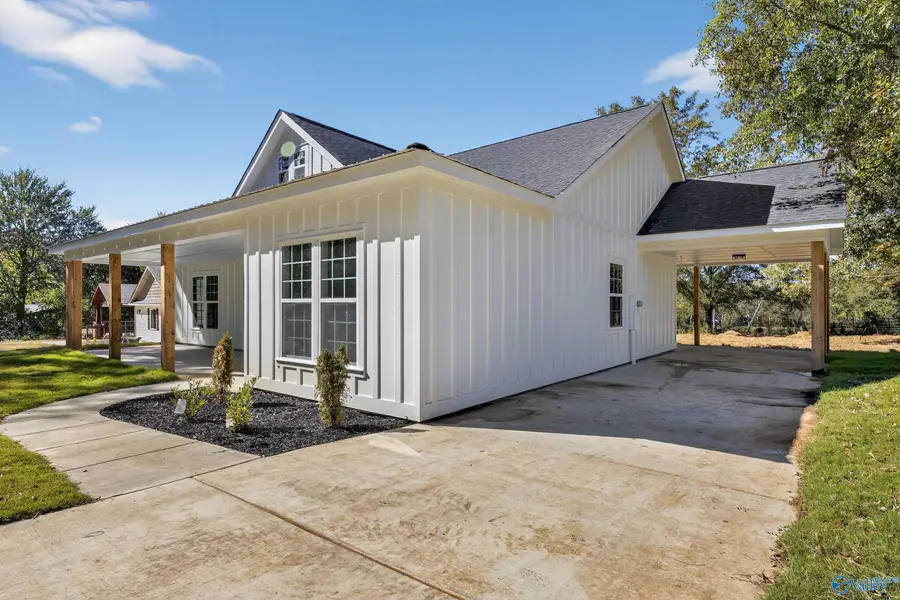 156 Robert Circle, Guntersville, AL 35976 - Image #3