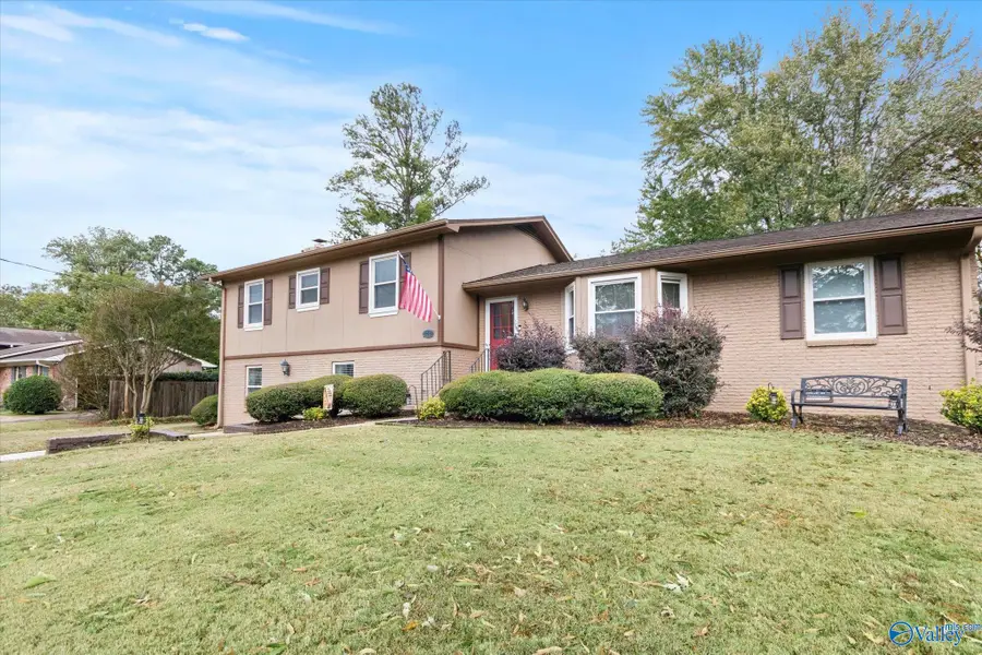 1217 Briar Hollow Trail, Huntsville, AL 35802 - Image #2